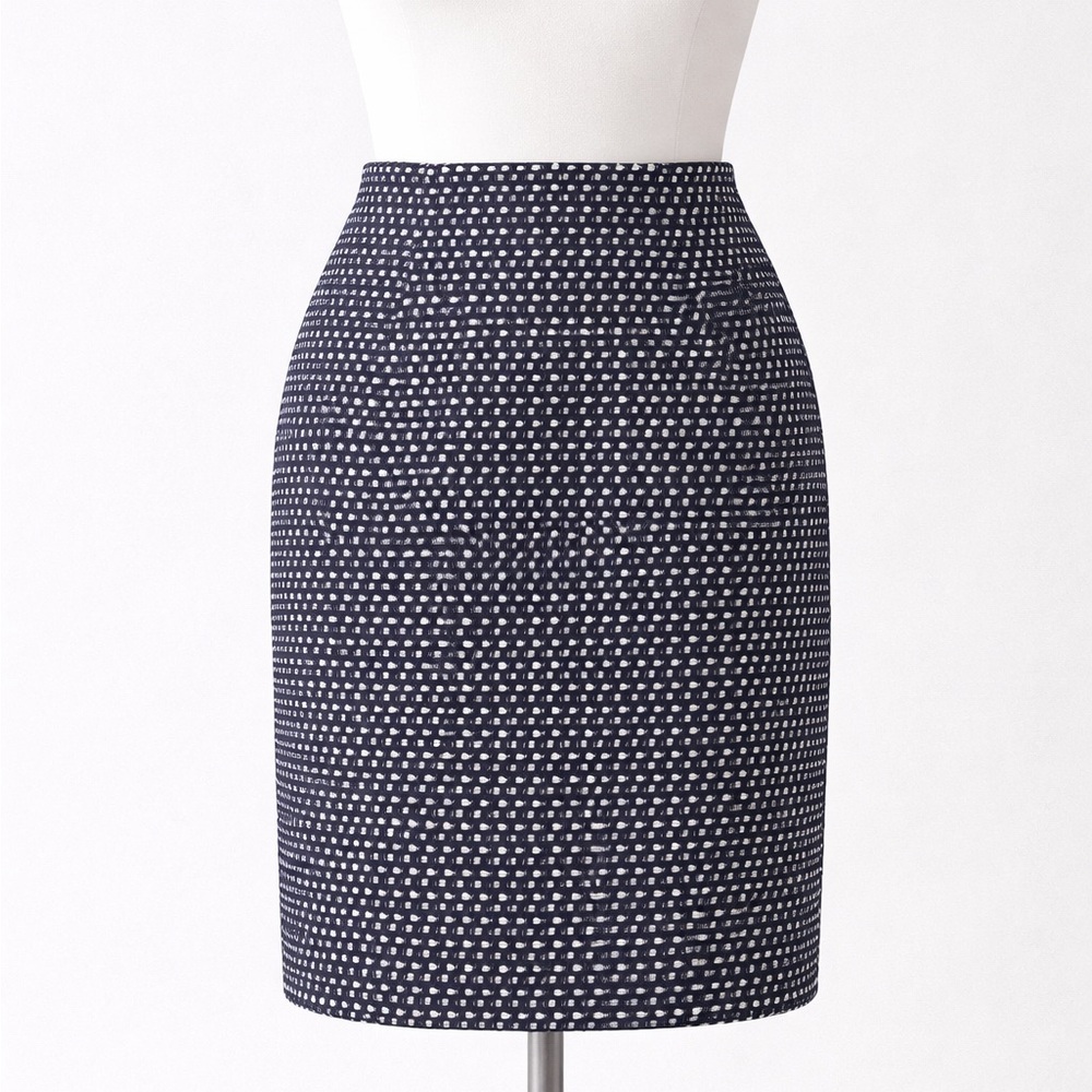 Ann Taylor Navy White Textured Tweed Pencil Skirt size 8 Career